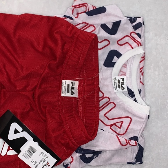 Matching Set ‘Boy Fila - Picture 2 of 3